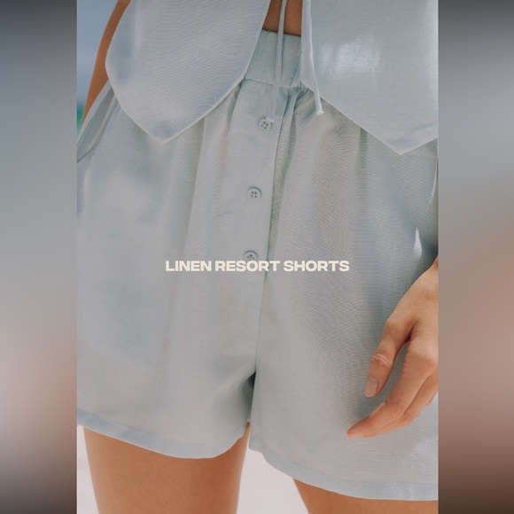 Linen resort shorts!!
